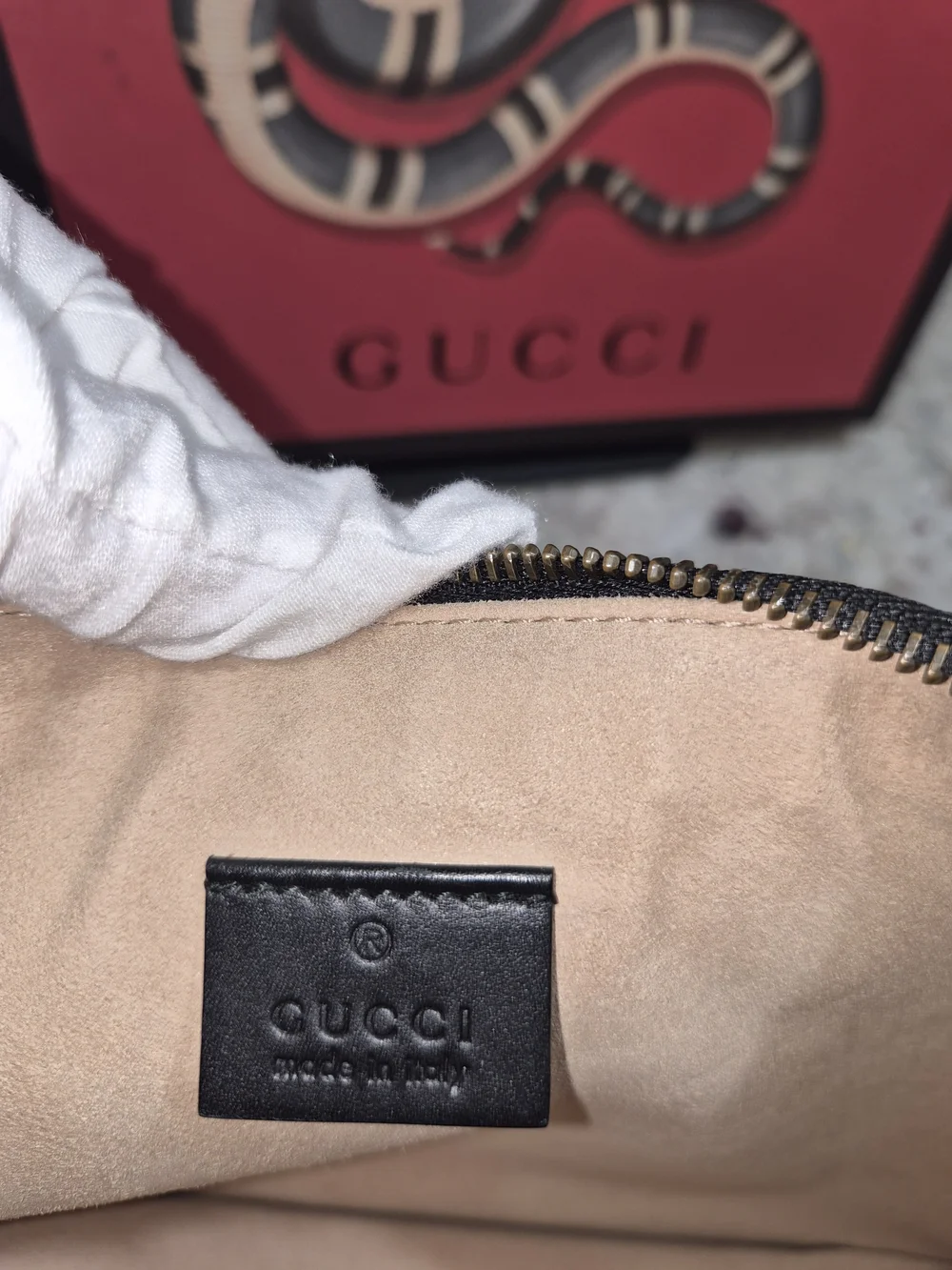 Authentic Gucci Ghost Life is Gucci Leather Zip Pouch Black Portfolio Box Rare